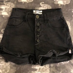 SALE ⚠️ OneTeaspoon Harlets Cutoff Shorts